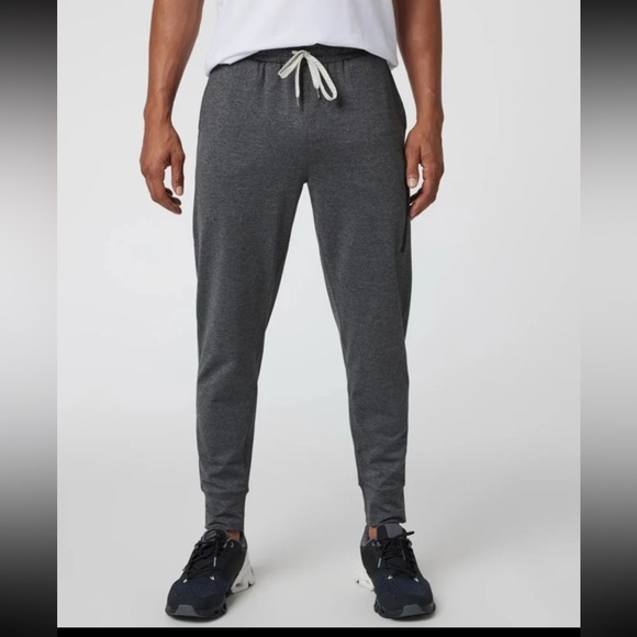 Vuori Sunday Performance Jogger in Charcoal Heather size Small - Picture 2 of 12